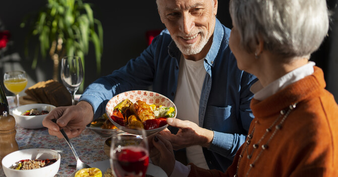 Top Foods to Eat for Neuropathy and What to Avoid image